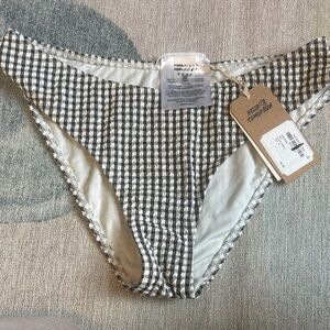 NWT Billabong Bondi Bottoms Size M
